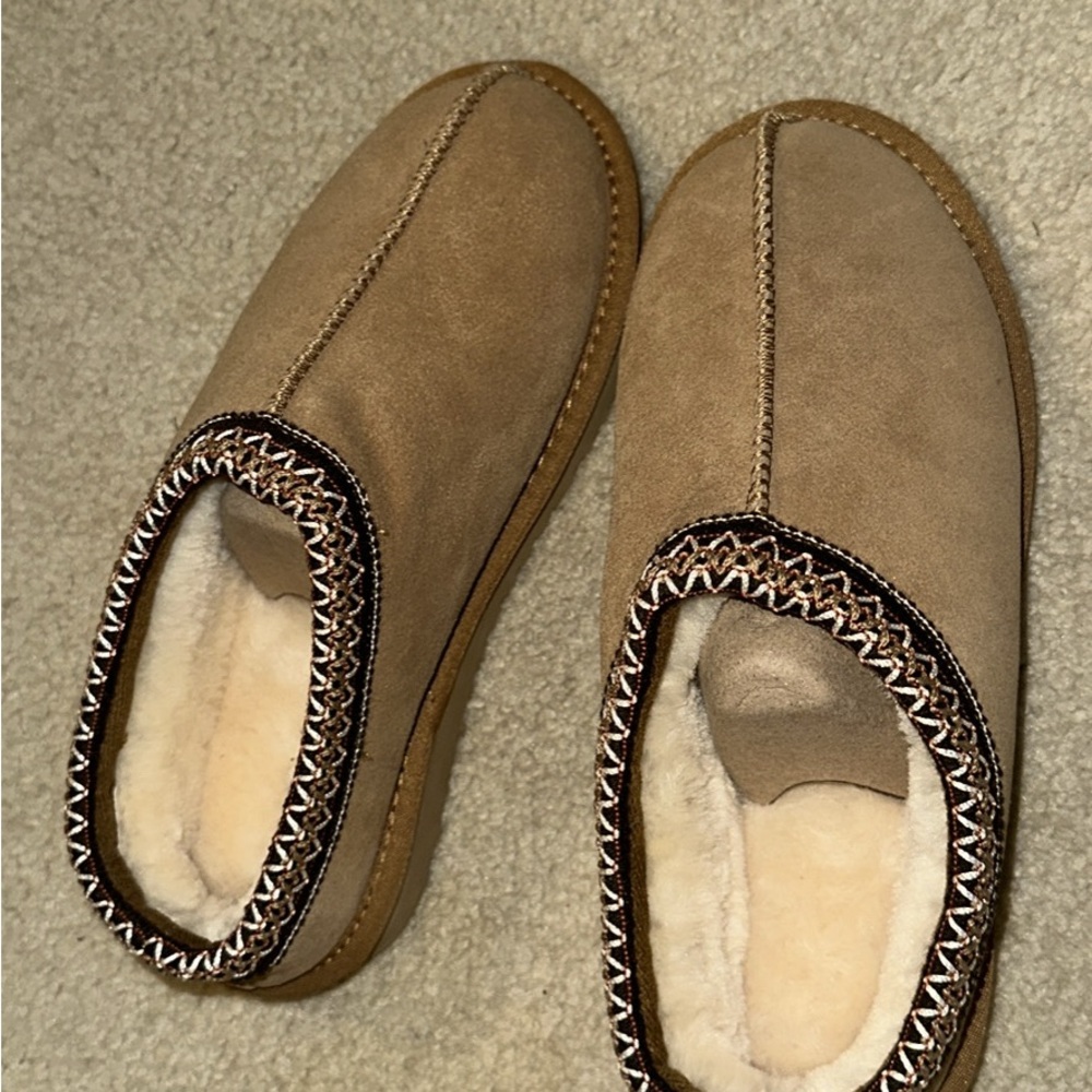 Cozy Tan Slippers with Fleece Lining